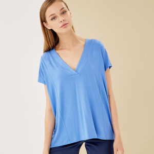 072.10.01.036_BLU-mdl Loose-Fit V-Neck Blue Shirt